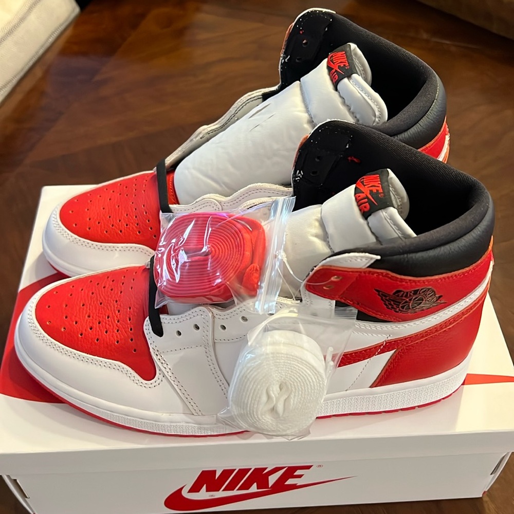 Brand New Nike Air Jordan 1 Retro High OG